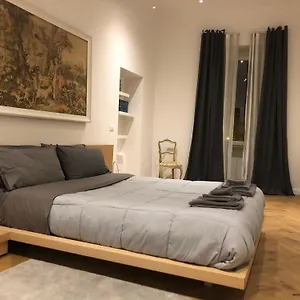 https://sonnino-house.it-tuscanyhotel.com